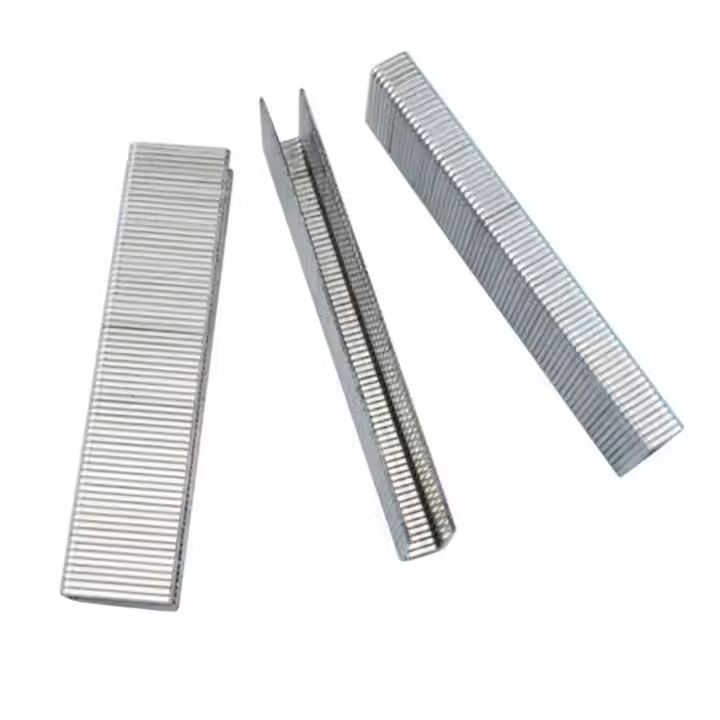 Factory Direct Sales Industrial Fastener Galvanized Wire Standard U-Type 90 Series Furniture Staples